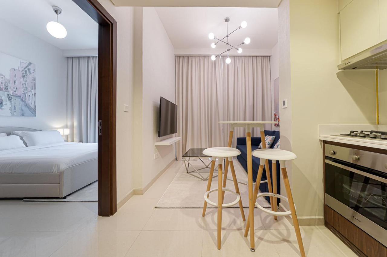 Alluring 1 Bd Apartment In Business Bay With Burj Khalifa View Dubái Exterior foto